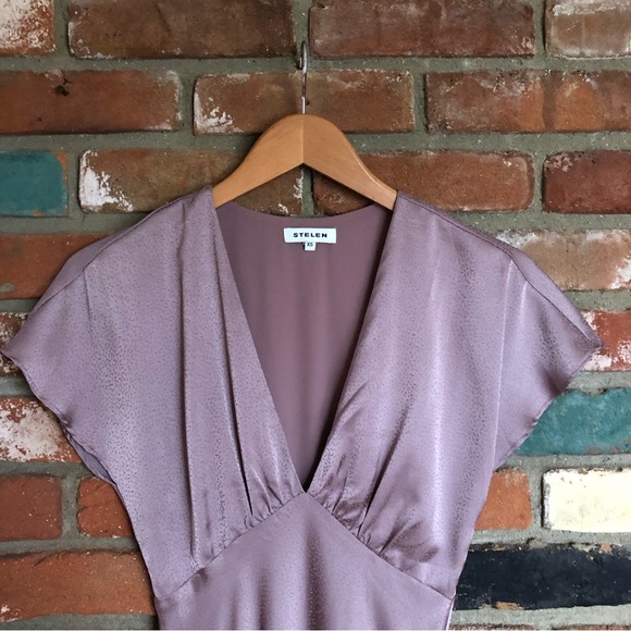 Stelen Cameron Satin Bias Cut Dress - Picture 4 of 9